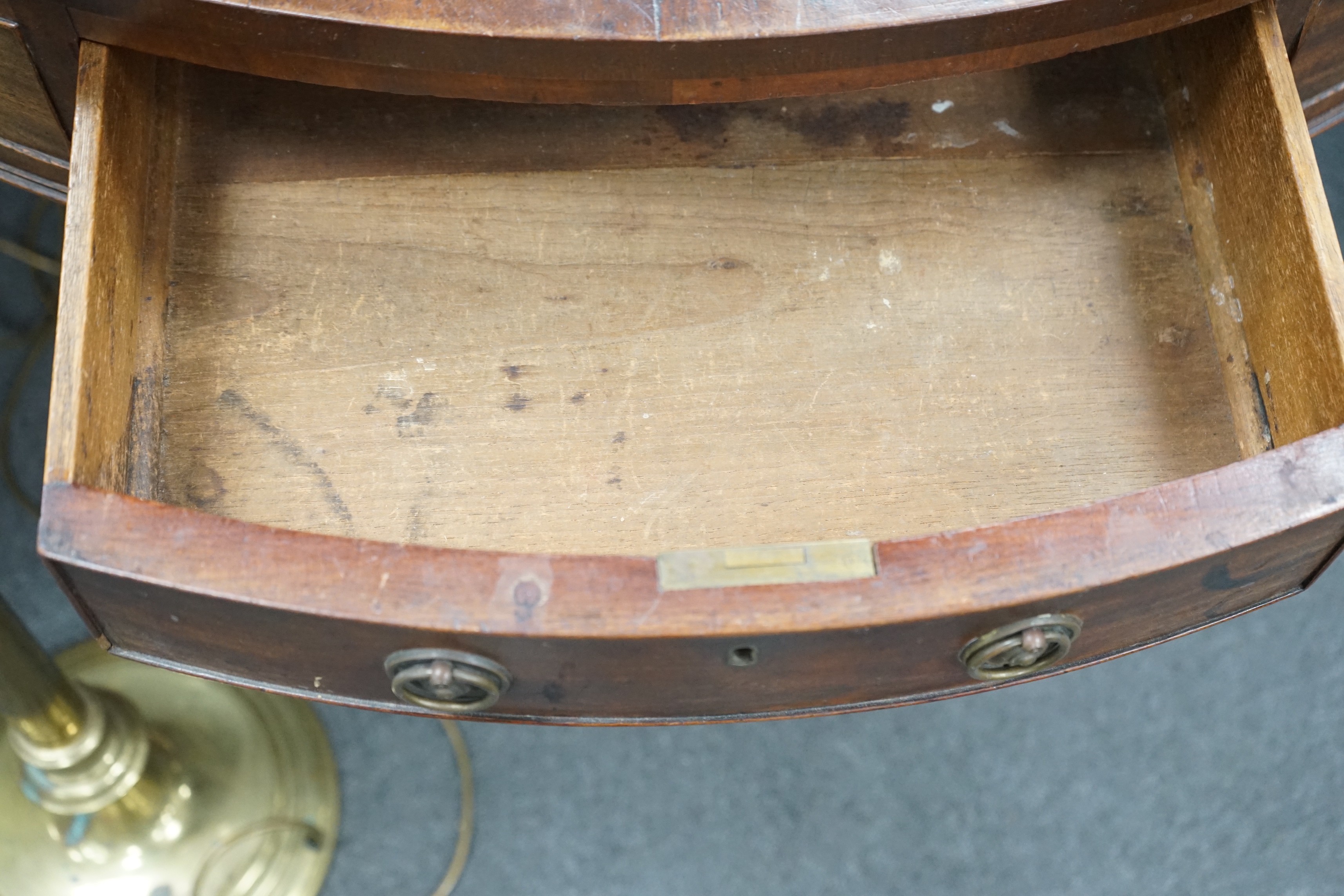 A Regency mahogany drum table, diameter 114cm, height 76cm